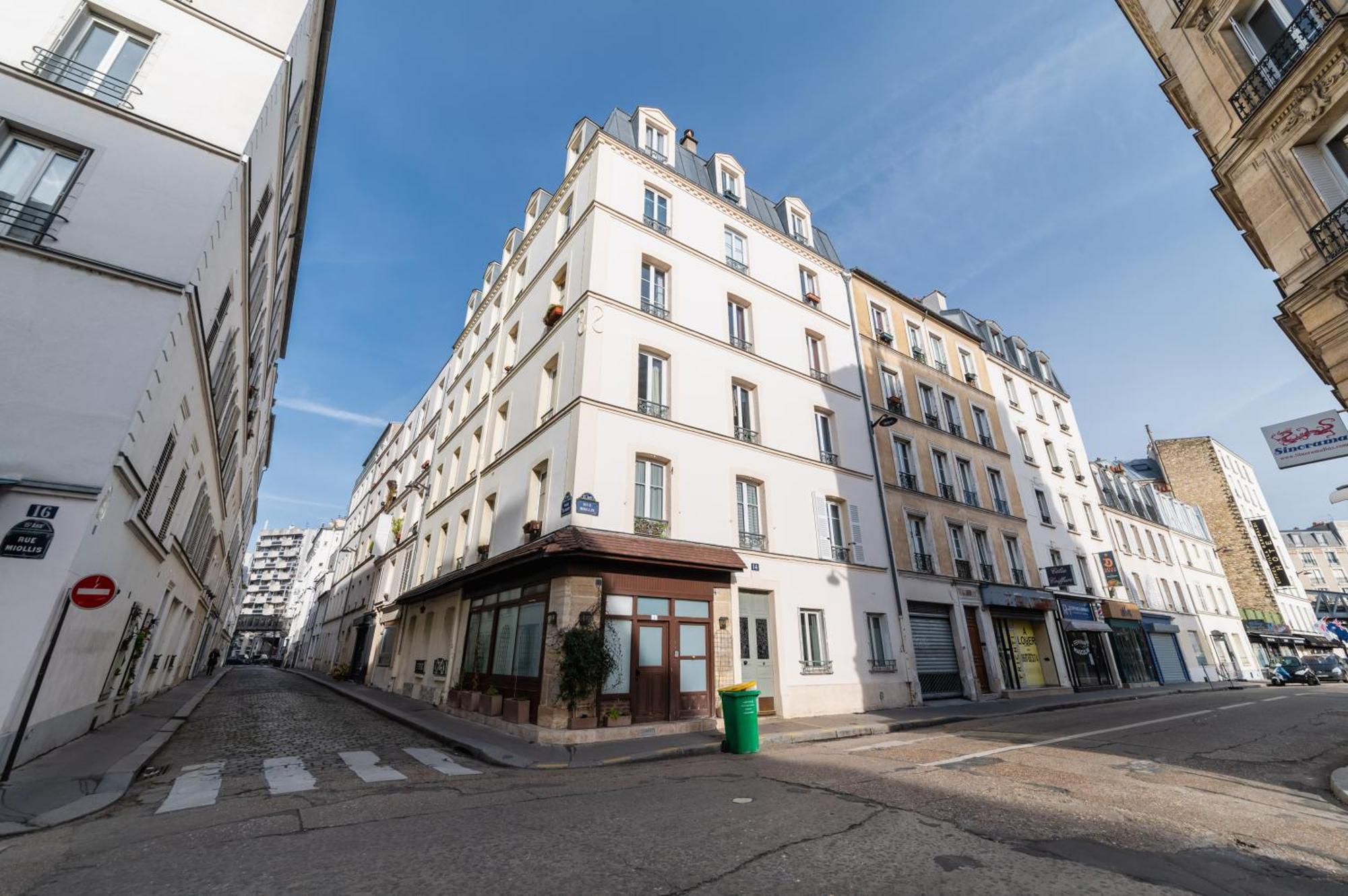 Studio Bien Equipe Proche De Toutes Commodites -2P Paris Eksteriør billede